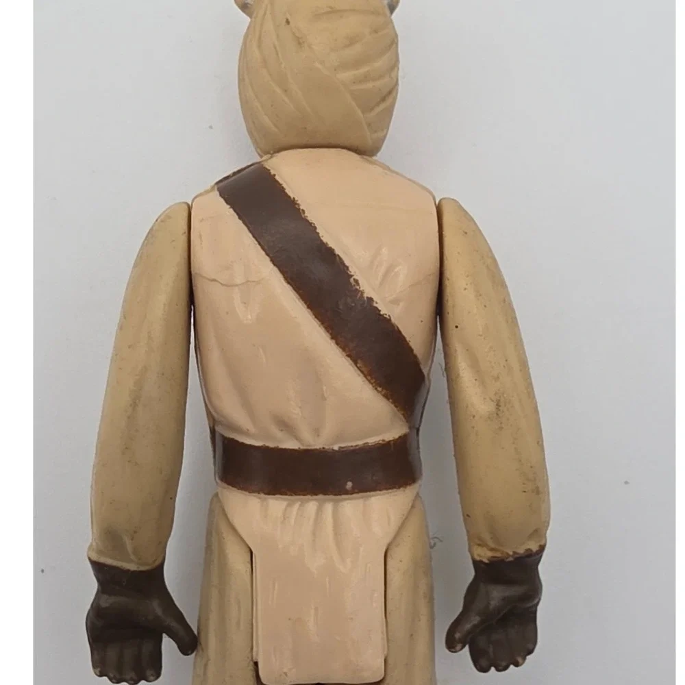 Kenner Action Figure 3.75in Tan Fair 1977 Tusken Raider GMFGI Vintage Toy